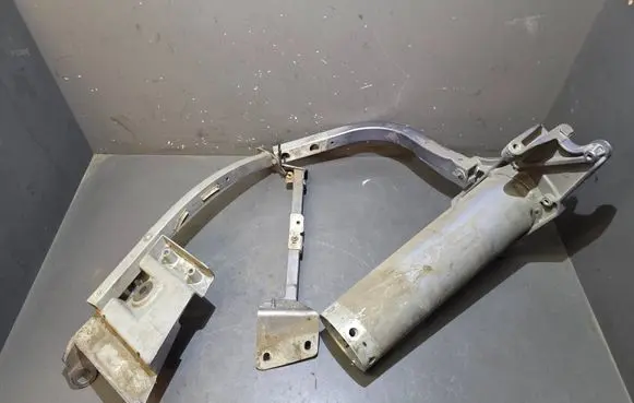 Audi A8 S8 D3 4E Radiator support slam panel bracket 4E0806110 4E0821138F