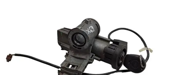 Volkswagen Sharan Ignition lock P012106