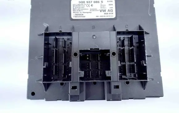 Skoda Octavia Mk3 (5E) Central body control module 5Q0937086S