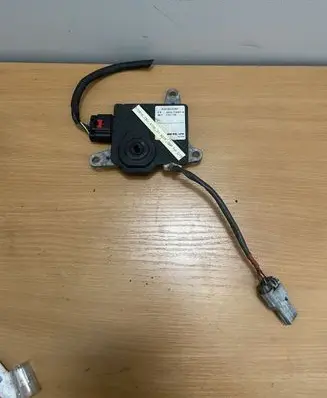 SsangYong Tivoli Gearbox control unit/module 89503F500P1B