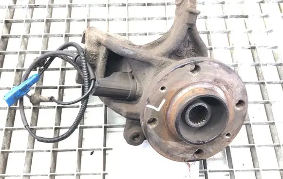 Peugeot 301 Front wheel hub spindle knuckle