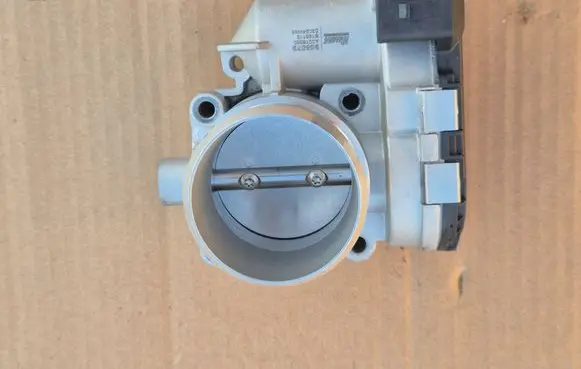 Audi A4 S4 B7 8E 8H Electric throttle body valve 955079 B195112 A0076360
