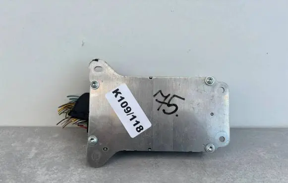 BMW 7 F01 F02 F03 F04 Other control units/modules 685124201J