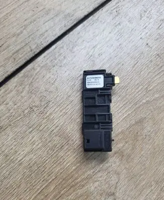 Mercedes-Benz E W212 Rain sensor A1729058200 2940X003002