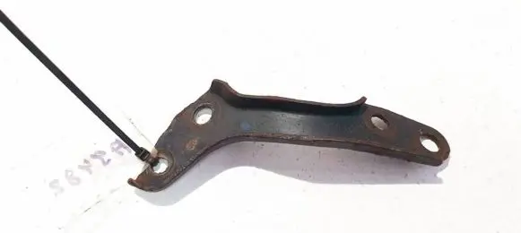 Subaru Legacy Bracket in trunk/boot 