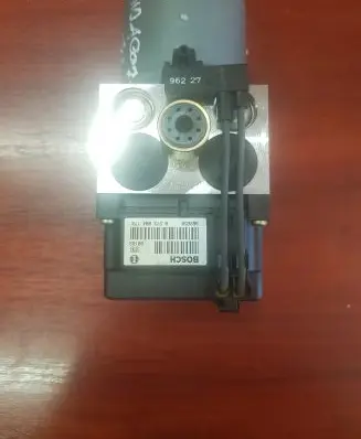 Porsche Boxster 986 ABS Pump 273004178