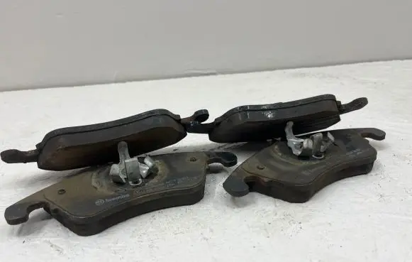 Mercedes-Benz C W204 Brake pads (front) 