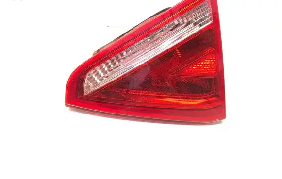 Audi A5 8T 8F Tailgate rear/tail lights 8T0945094 AU484