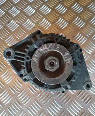 Renault Megane I Generator/alternator 2541797E A1LVI61
