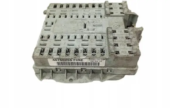 Fiat Punto (188) Fuse module 46760255