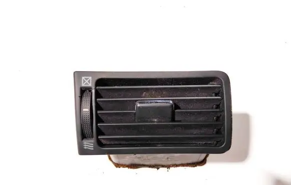 Toyota Corolla E120 E130 Dash center air vent grill
