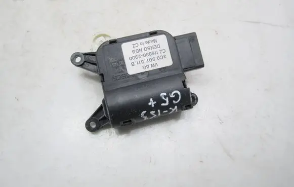 Volkswagen Golf Plus Air flap motor/actuator 3C0907511B 050907 CZ1168802900