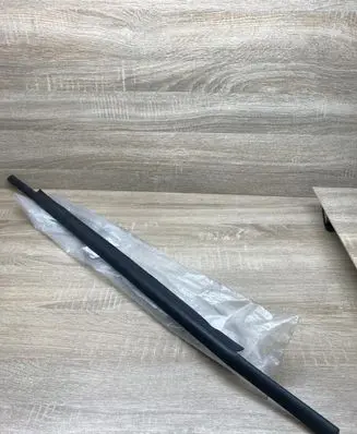Opel Meriva A Rear side glass trim 93392731 154187