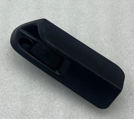 Toyota Yaris Cross Fuel tank opening switch 