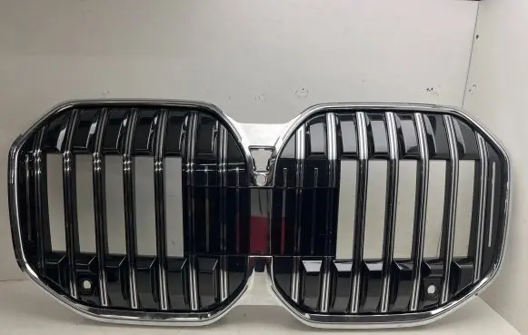 BMW 7 G70 Front bumper upper radiator grill 511318801310 89252001 5A013E027
