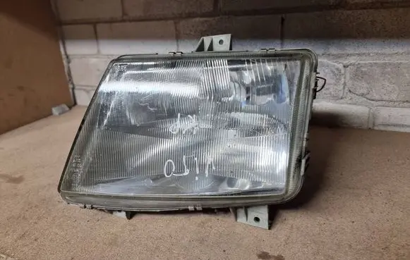 Mercedes-Benz Vito Viano W638 Headlight/headlamp 6388200661