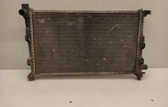Mercedes-Benz Vaneo W414 Coolant radiator