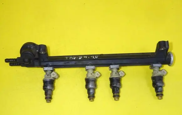 Volkswagen PASSAT B4 Fuel main line pipe 037906031J 0280150955 033133317N