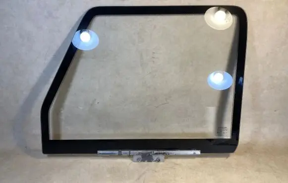 Mercedes-Benz G W461 W463 1st Gen Front door window glass four-door A4637250510