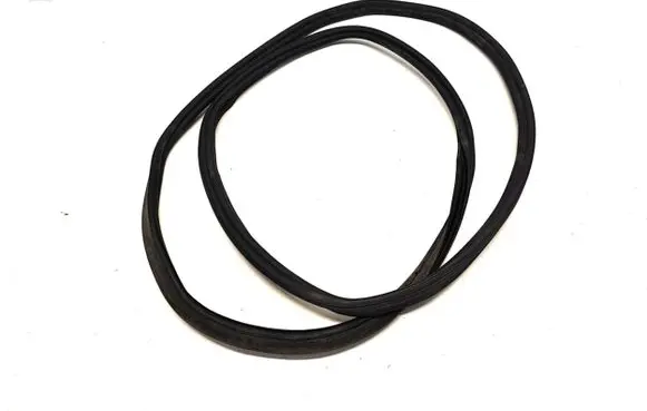 Volkswagen Touran III Trunk rubber seal (body) 5TA827705