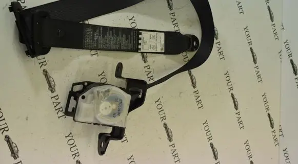 Lexus LS 460 - 600H Middle seatbelt (rear) C7069107