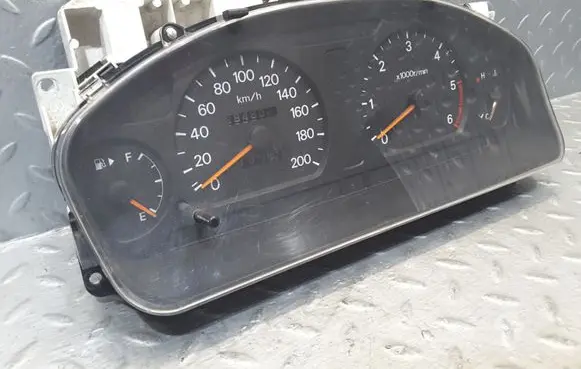 Mitsubishi Galant Speedometer (instrument cluster) MR381828 1573904521