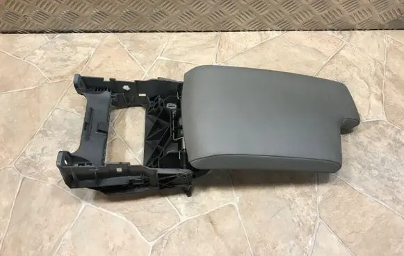 BMW 3 E90 E91 Armrest 116233221