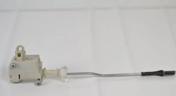 Volkswagen Golf V Central locking motor 1K6810773 3B0959782A