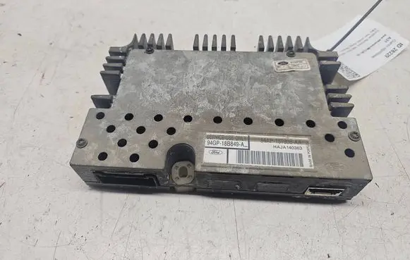 Seat Alhambra (Mk1) Sound amplifier 94GP18B849A