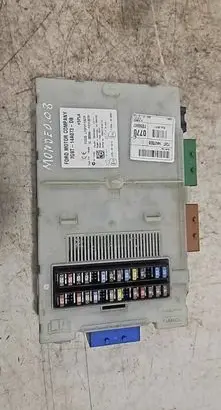 Ford Mondeo MK IV Fuse module 7G9T14A073DB LTQF01125TP 3659AF01125TP