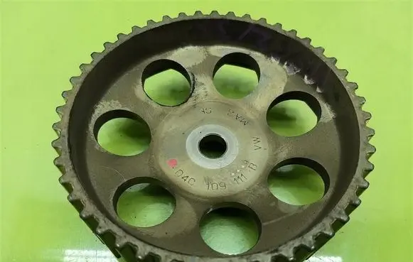 Skoda Yeti (5L) Timing chain sprocket 04C109111B