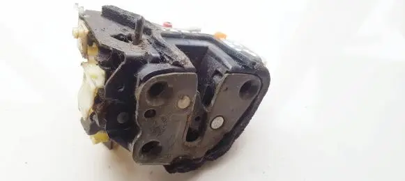 Nissan Sunny Rear door lock