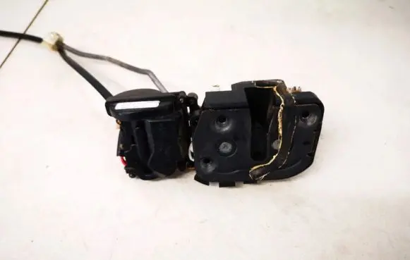 Mazda 323 Front door lock bj3d