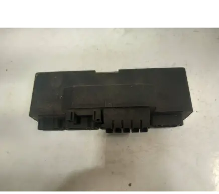 Mercedes-Benz E W210 Fuse module A2105400372