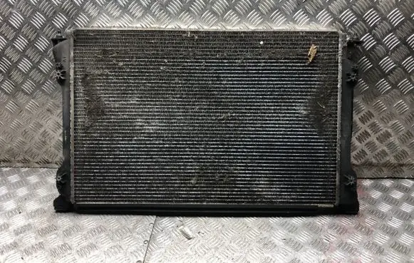 Audi A6 S6 C6 4F Coolant radiator 4F0121251N