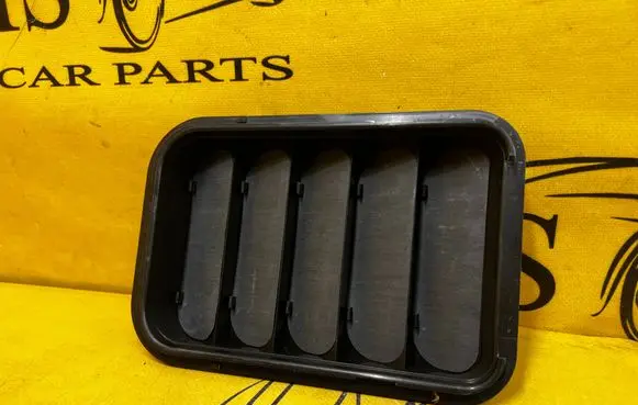 Audi A8 S8 D5 Quarter panel pressure vent 4N0819181A