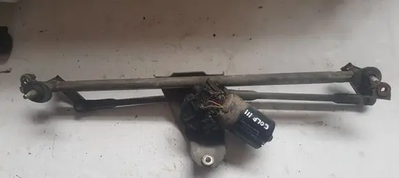 Volkswagen Golf III Wiper motor 0390241123 058961009