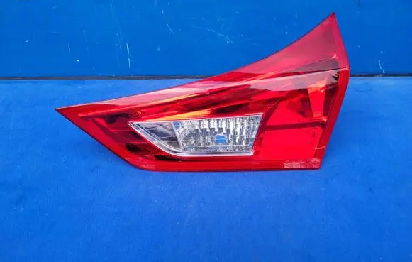 Toyota Auris E180 Tailgate rear/tail lights 02260 KOITO02260