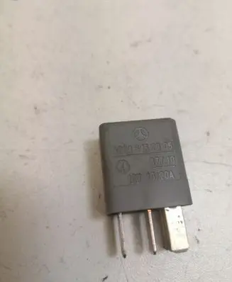 Mercedes-Benz ML W163 Other relay A0045452905 A0035420219