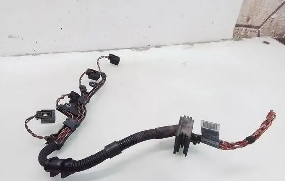 BMW 1 E81 E87 Fuel injector wires 
