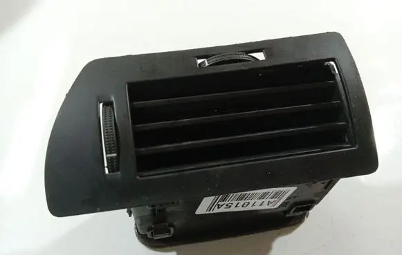 Dash center air vent grill