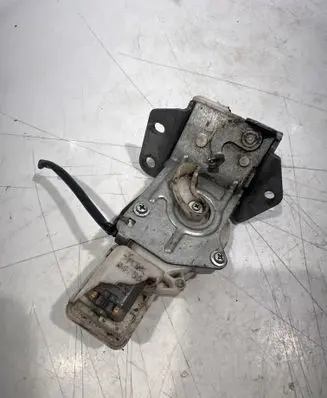 Suzuki Swift I Tailgate/trunk/boot lock/catch/latch B6765