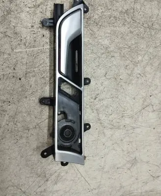 Audi A6 S6 C6 4F Front door interior handle 4F0837019C
