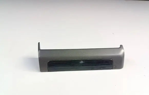 Dashboard glove box trim