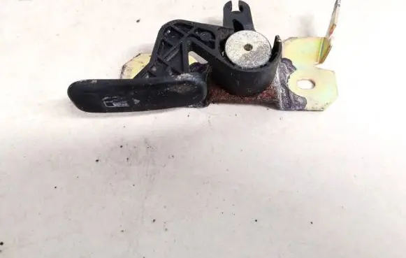 Ford Mondeo Mk III Fuel tank opening switch 