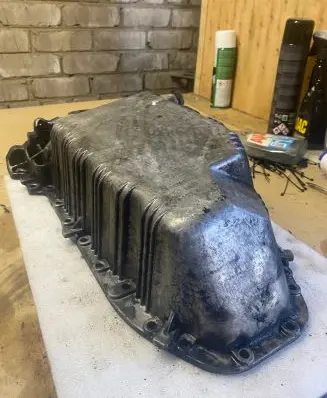Oil sump