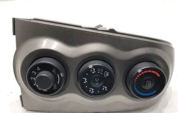 Toyota Yaris Interior fan control switch 554060D190