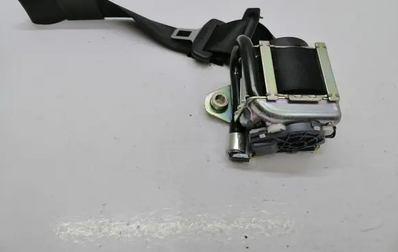 Audi A3 S3 8P Front seatbelt 609987200