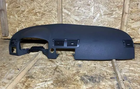 Volvo C30 Dashboard 30722599 8623351