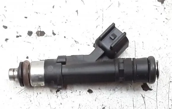 Fuel injector